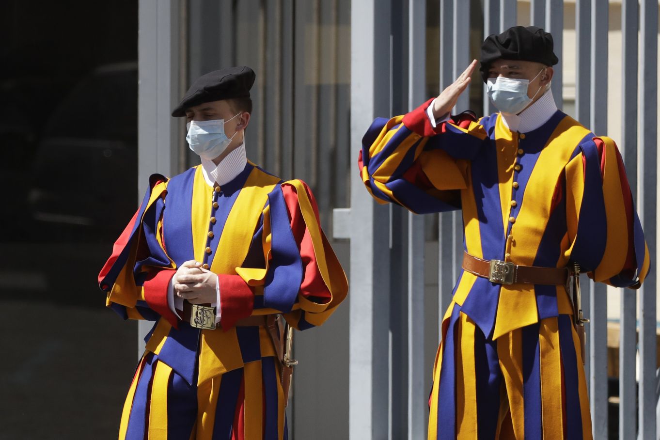 Vatican Swiss Guards wear masks for first time Wanted in Rome