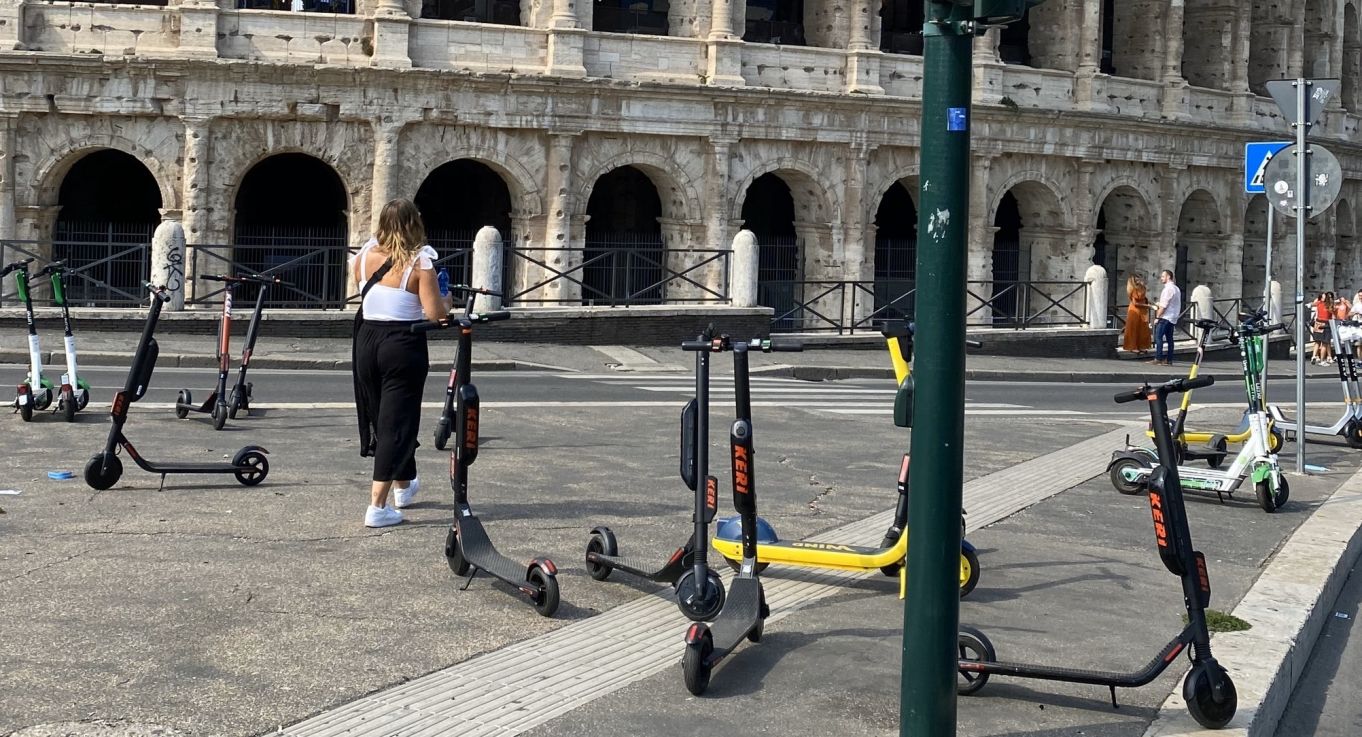 Rome mayor hails success of electric scooters - Wanted in Rome