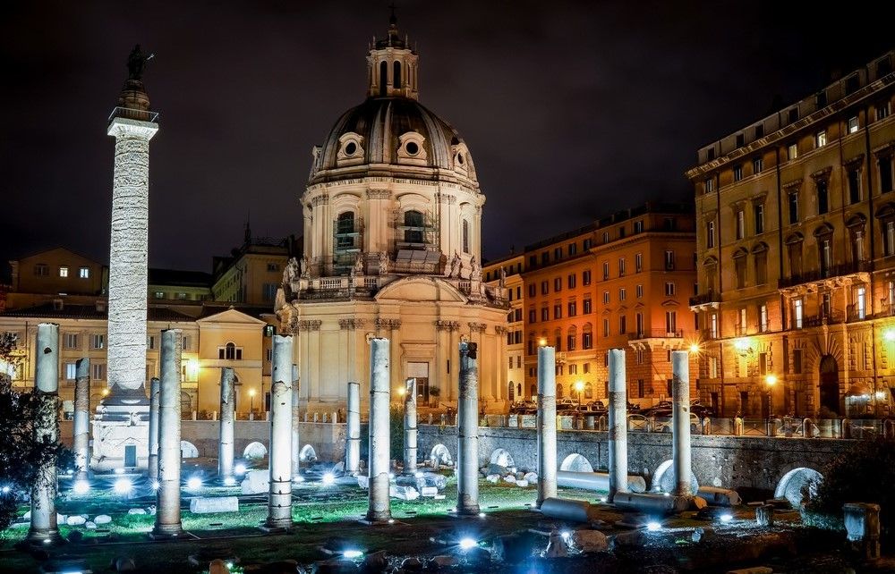Rome night walks through Imperial Fora - Wanted in Rome