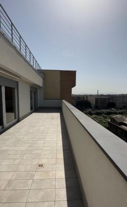 Brand new 3-bedroom penthouse with huge terrace! - image 6