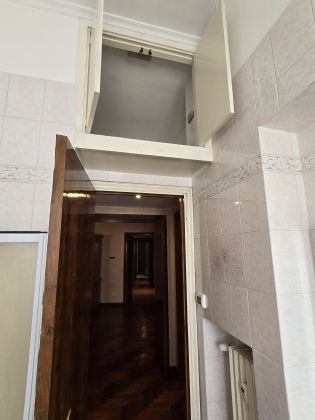 LUXURY APT FOR RENT IN PRATI, CENTRAL ROME - image 12